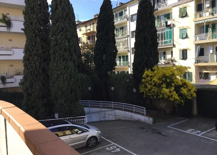 Isabella アパート *