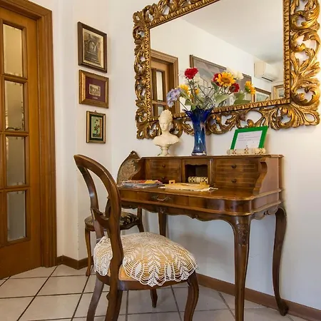 Apartment Isabella Florence